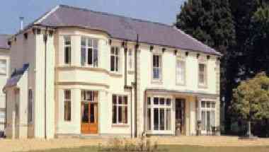 Henstaff Court Business Centre in Pontyclun, GB3