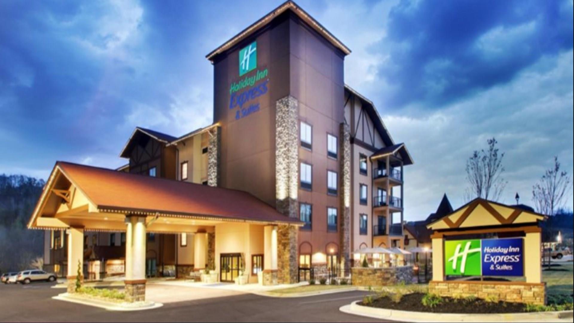 Holiday Inn Express Helen image