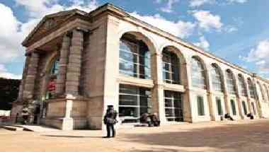 Paris Ile-de-France Tourist Board à Paris, FR