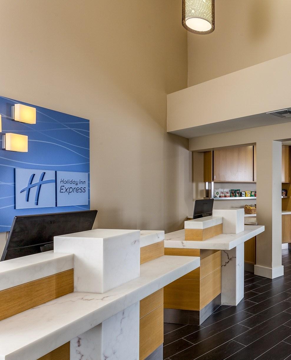 Holiday Inn Express La Jolla image