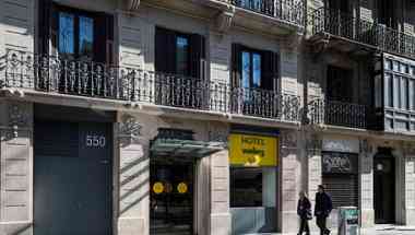Barcelona, ESにおけるVueling BCN by HC