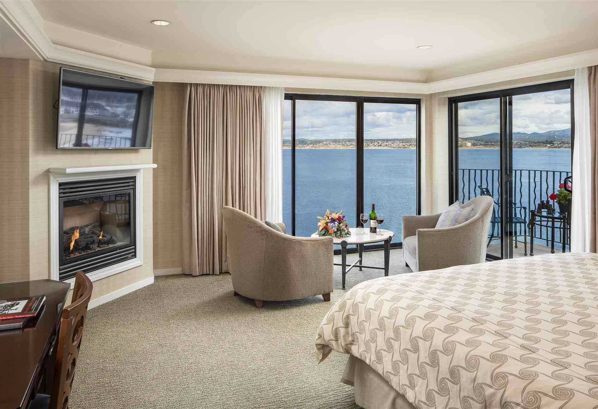 Monterey Bay Inn в Monterey, CA