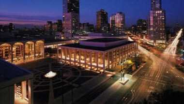 Avery Fisher Hall a New York, NY