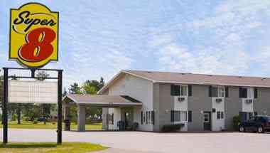 Super 8 by Wyndham Iron Mountain в Iron Mountain, MI