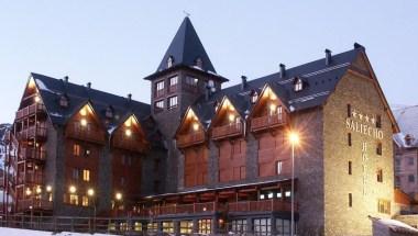 Hotel Saliecho image
