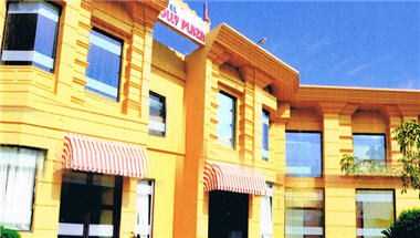 Hotel Jolly Plaza i Katra, IN