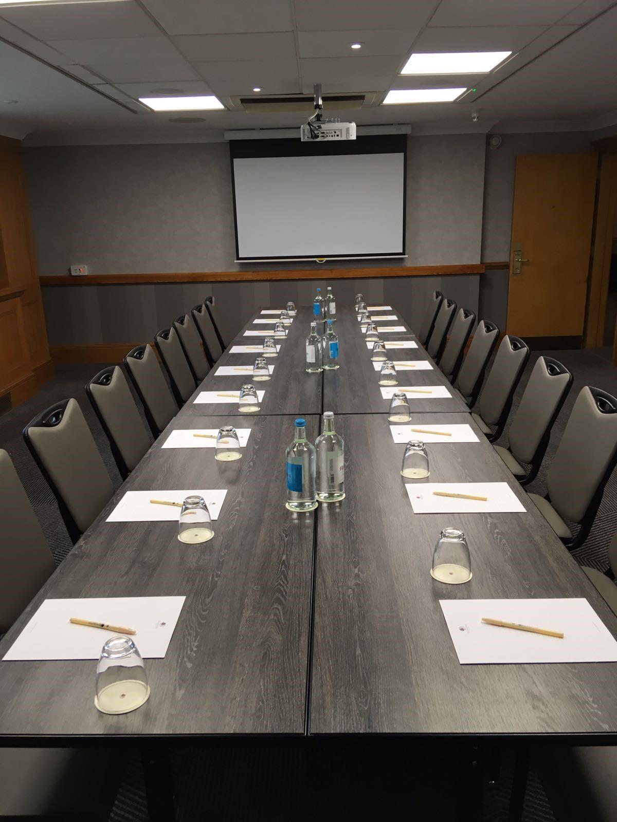 Изображение помещения для встречи