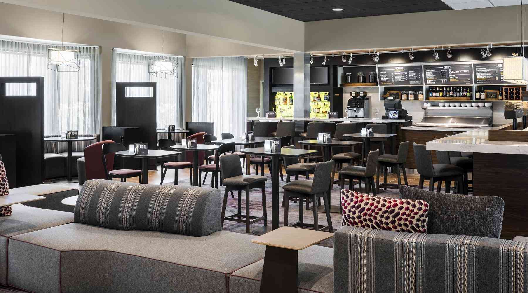 Courtyard by Marriott Chicago O'Hare a Des Plaines, IL