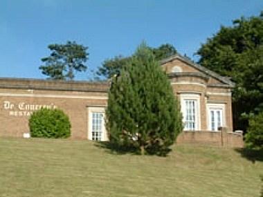 De Courceys Manor a Cardiff, GB3