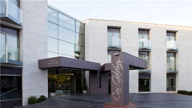 Barcelona, ES 的 Hotel Golden Barcelona