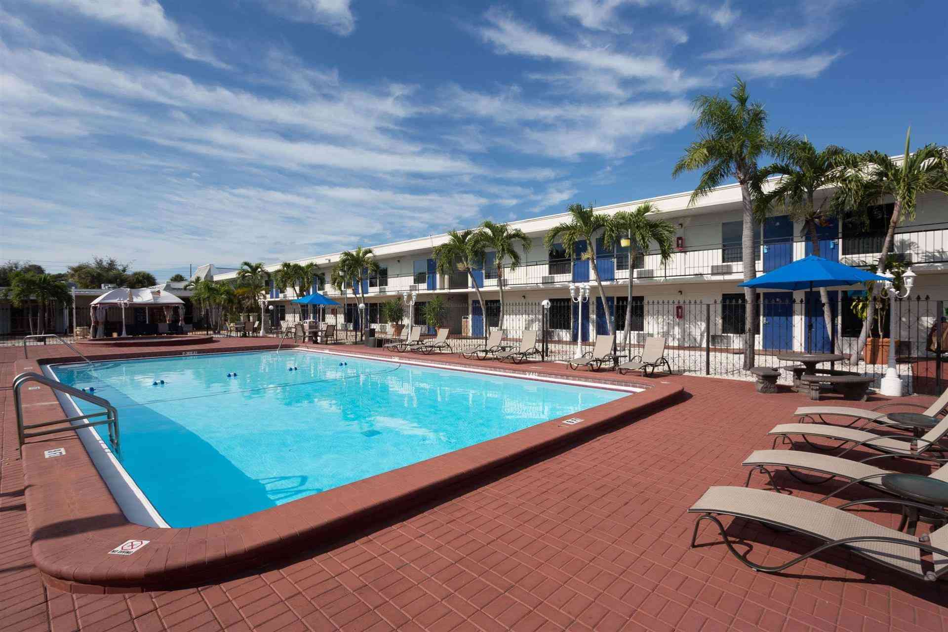 Days Inn by Wyndham St. Petersburg / Tampa Bay Area in Saint Petersburg, FL