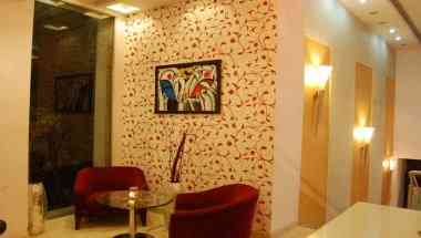 The White Klove i New Delhi, IN