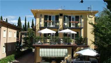 Hotel Al Caval a Torri del Benaco, IT