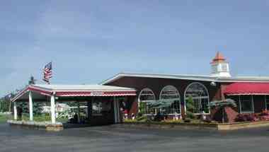 Landmark Motor Inn em Glens Falls, NY