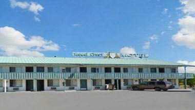 Royal Crest Motel in Medford, OR