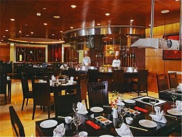 Radisson Blu Hotel Noida, Noida, IN