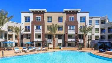 5550 Grosvenor Blvd a Los Angeles, CA