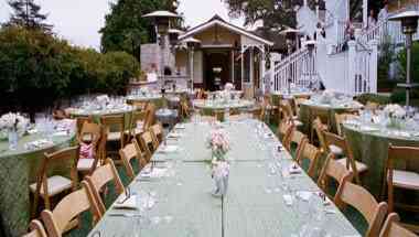 Perry House в Monterey, CA