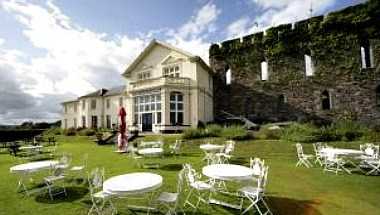 Brecon Castle Hotel a Brecon, GB3