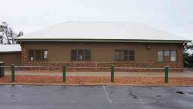 Mornington Park Pavilion in Peninsula, AU