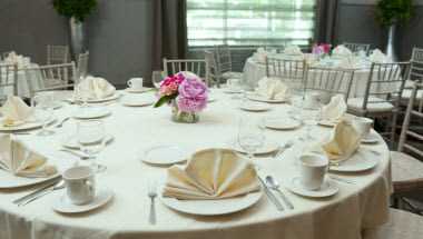 Pond House Grille, Glastonbury, CT