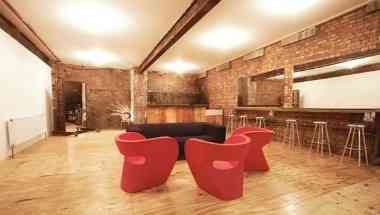 White Rabbit i London, GB1