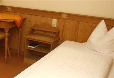 รูปสถานที่จัดงาน