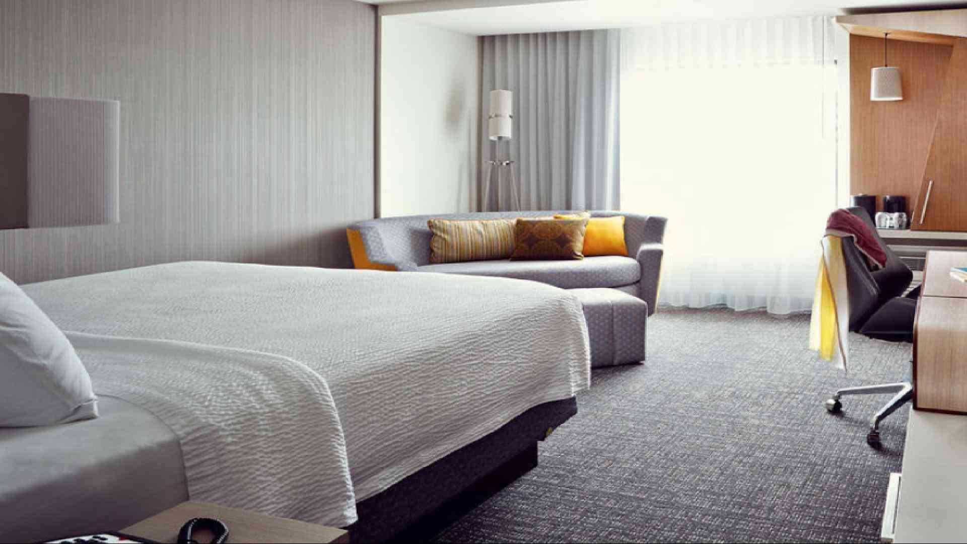 Courtyard Iloilo i Iloilo City, PH