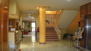 Hostel Plaza Mayor image