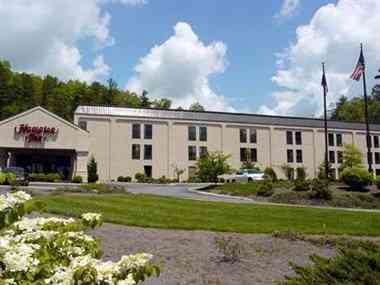 Hampton Inn Brevard в Pisgah Forest, NC