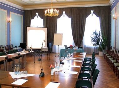 Birinu pilis a Limbazi, LV