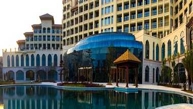 Grand Metropark Mingyueshan Hot Spring Resort a Yichun, CN