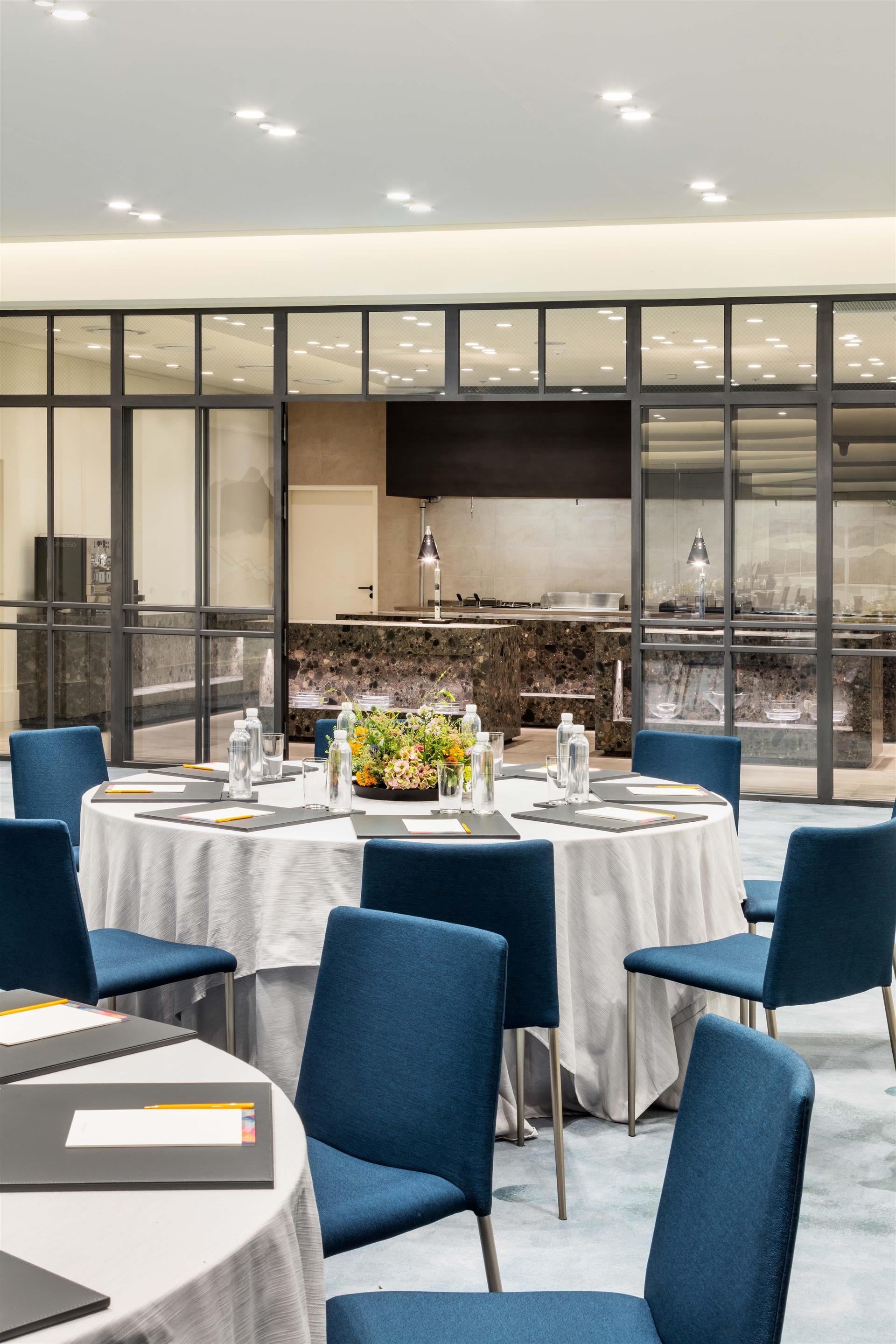 Изображение помещения для встречи