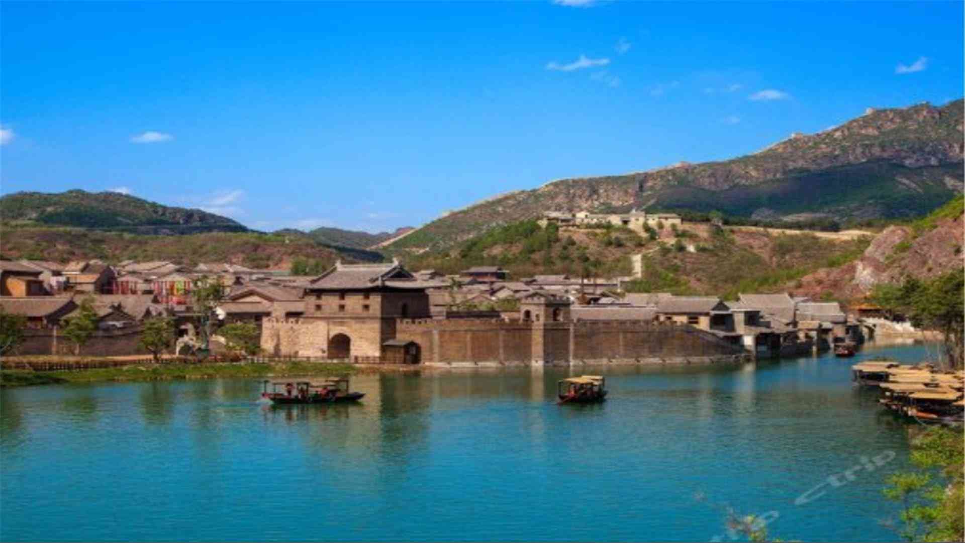 Beijing Gubei Water Town Hotel в Пекин, CN