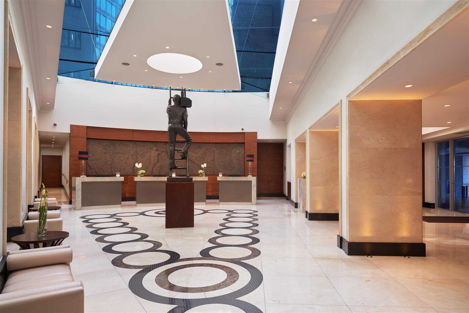 Conrad London St. James a London, GB1