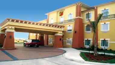 Super 8 by Wyndham Hidalgo/McAllen Area en Hidalgo, TX