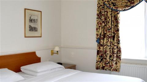 Montague Hotel a Bournemouth, GB1