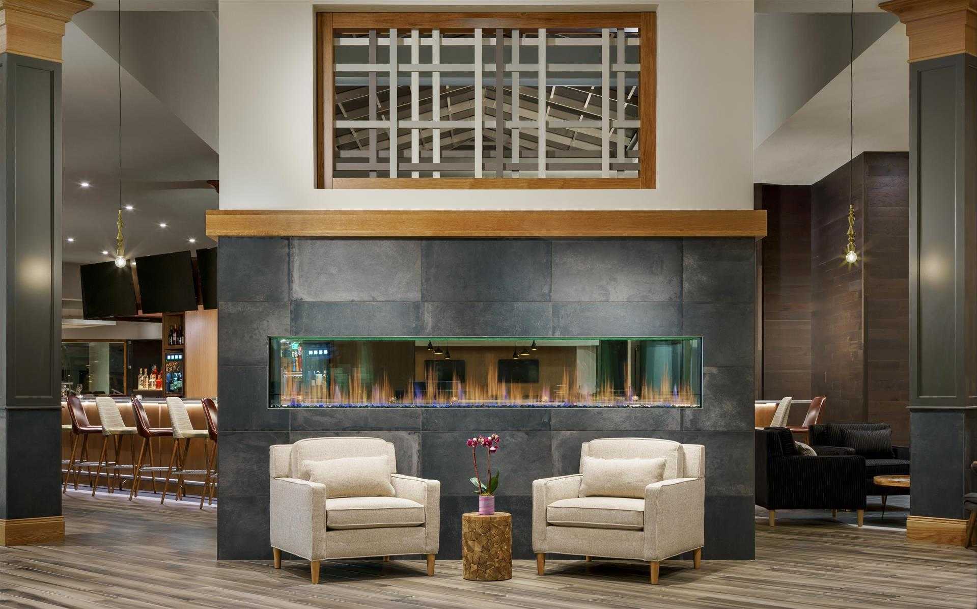 DoubleTree by Hilton Hotel Colorado Springs a Colorado Springs, CO