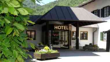 Hotel Zur Post - Kreuth a Kreuth, DE