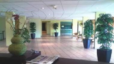 Hotel-Residence Les Aiguades em Port-de-Bouc, FR