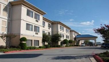 Quality Inn and Suites Airport image