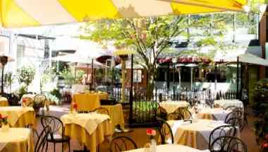 Il Posto в Toronto, ON