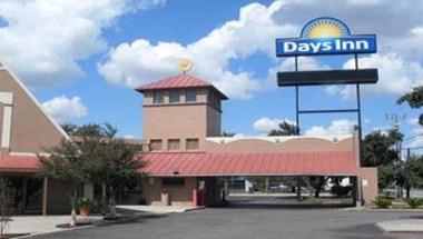 Days Inn by Wyndham San Antonio Splashtown/ATT Center image