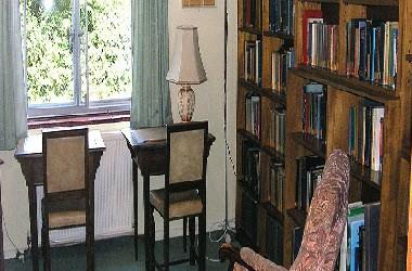 Tekels Park в Camberley, GB1