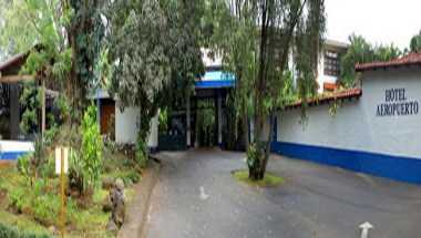 Hotel Aeropuerto a Alajuela, CR