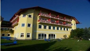 Hotel By Rainhardt image