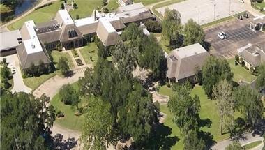 Lakeview Hotel image