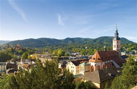 带导游的城市观光和徒步旅行