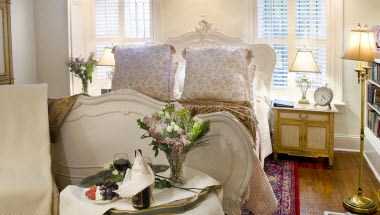 Justine Inn in Savanne, GA