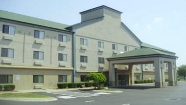 Quality Inn and Suites La Vergne image